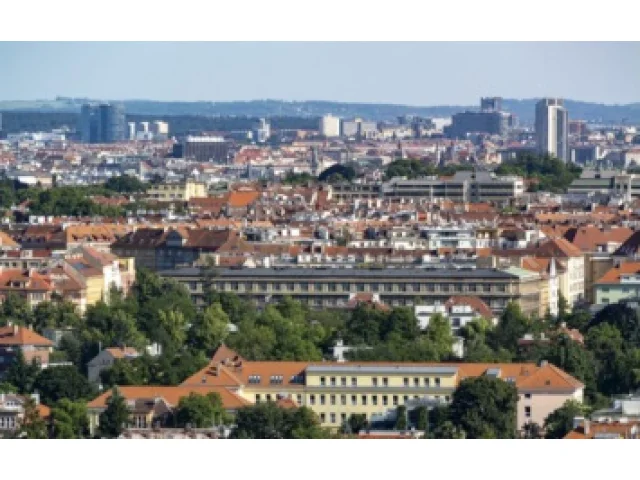 Průměrná mzda v Praze stoupla ve druhém čtvrtletí na 62.307 korun