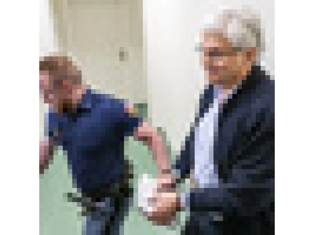 iROZHLAS.cz: Hodnota zajištěného majetku v kauze Motol je již 230 milionů korun