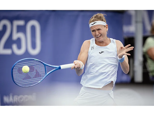 Tenis ONLINE: Bouzková semifinále zvládla, o titul si může zahrát s Noskovou