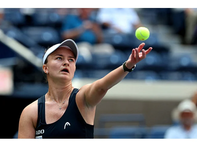 Krejčíková utekla z mečbolů, Siniaková v Soulu vyřadila favoritku. Slaví také Svrčina