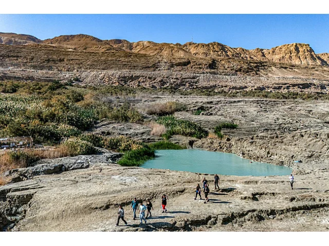 Mrtvé moře dál vysychá. V roce 2050 z něj pravděpodobně zbyde velká louže