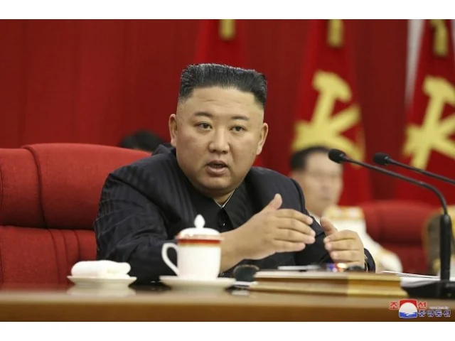 Severní Korea má dost obohaceného uranu na padesát bomb, tvrdí Soul