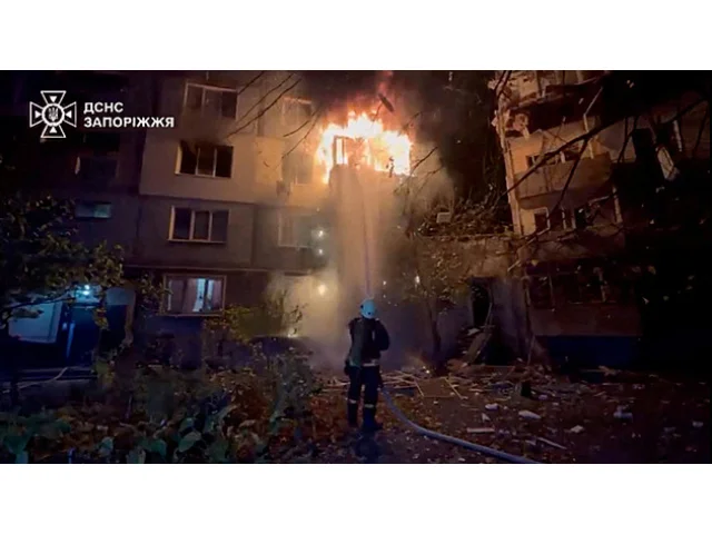 Ukrajina opět čelila ruským vzdušným úderům, sama zasáhla chemický závod v Brjanské oblasti