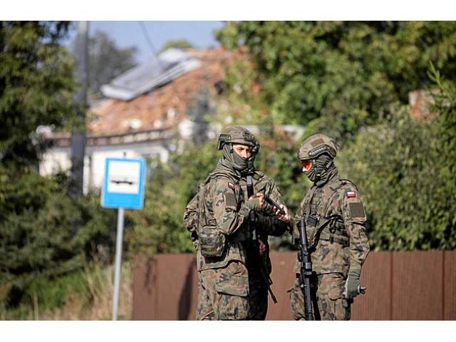 Ne ruský dron, dům na východě země zničila střela z naší stíhačky, píší v Polsku