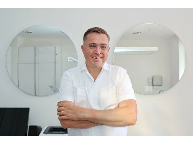 Je to nesmysl, říká šéf dentistů Šmucler o novém způsobu čištění zubů