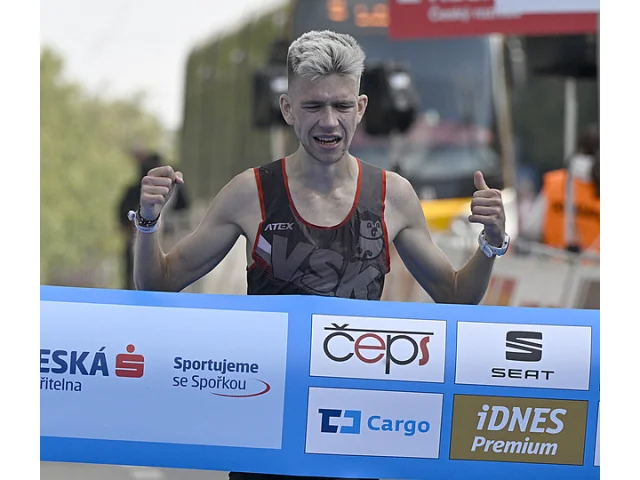 Legendární Běchovice se blíží. S obhájcem Zajícem a vracející se Sasínek Mäki