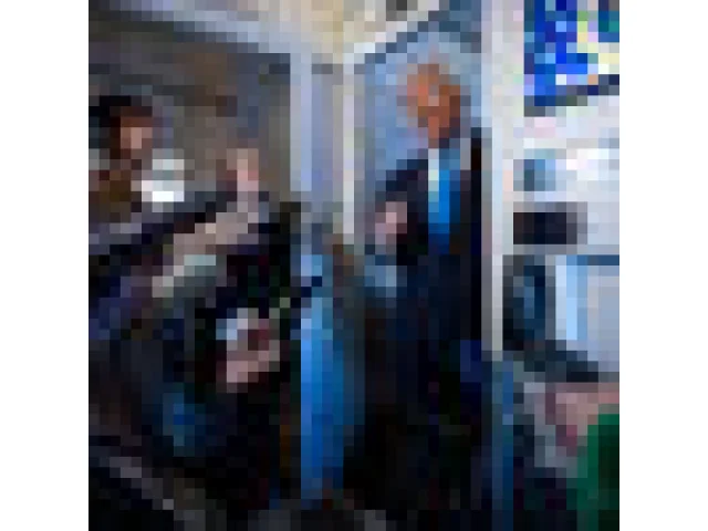 Trump bude ve čtvrtek jednat s čínským prezidentem, mimo jiné o clech