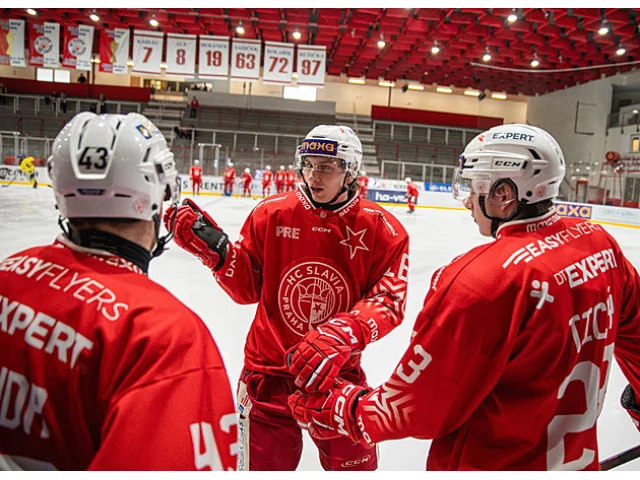 Slavističtí hokejisté odskočili na čele první ligy. V předehrávce porazili Zlín