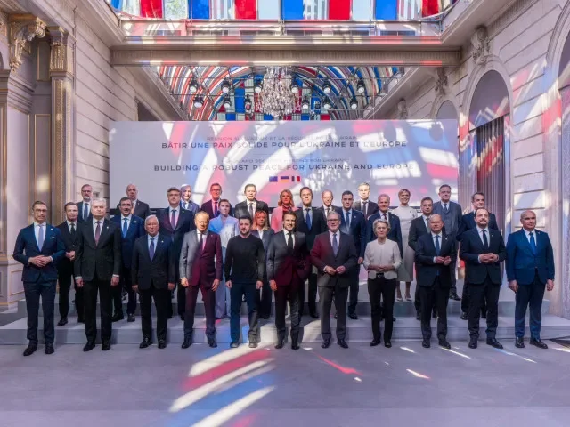 Tak zatím žádní čeští vojáci na Ukrajinu