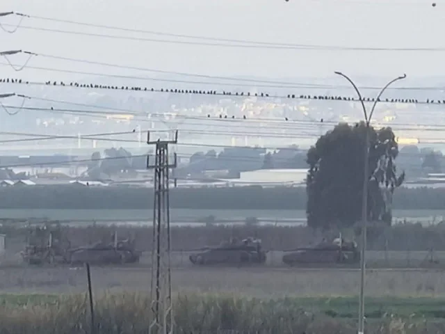 Izrael vysídlil 40 000 Palestinců ze Západního břehu, do Džanínu posílá tanky