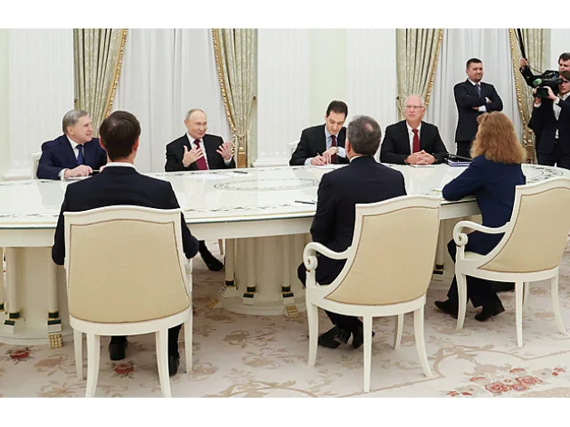 Putin mírový plán neodmítl, tvrdí Kreml. Doufá, že Američané nezveřejní detaily