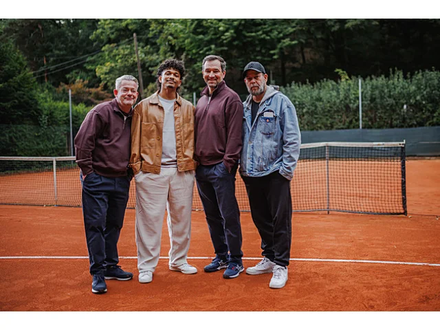 Háma a Sokol hledají práci. Ve spotu ke slavíkům hrají i zvadlé striptéry