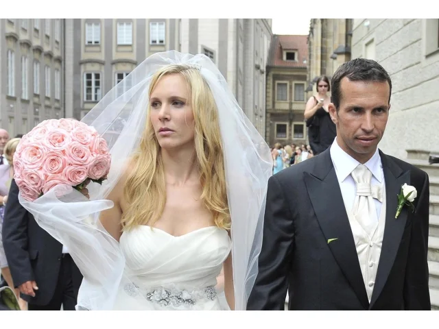 Štěpánek s Vaidišovou se na svatbě tvářili pohřebně: Brali se dvakrát. Dnes vypadají lépe než kdy dřív