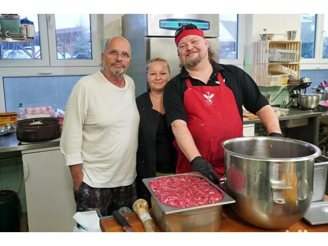 Pohlreich našel v Košicích hrdiny. Hospoda U Třech kytar má hvězdu za odolnost