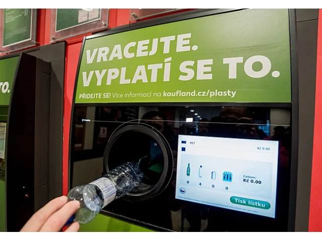 Česko je stále bez záloh na PET lahve a plechovky. Okolní státy už systém úspěšně zavedly