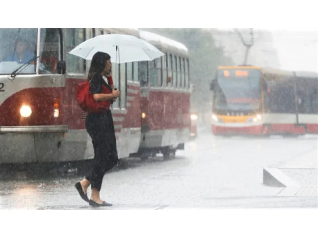 Do Česka dorazila vlna ochlazení. Studená fronta přinese déšť