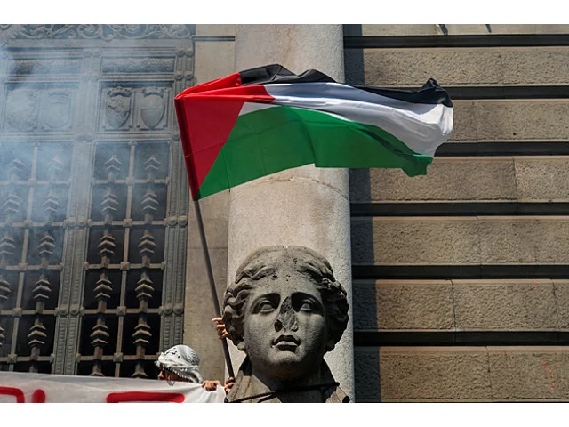 FAMU přišly výhružné e-maily kvůli vlajkám Palestiny, obrátila se na policii