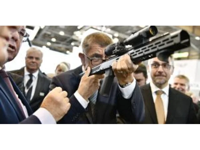 Jak to děláte, že jste tak skvělý? Magazíny Mafry opět volí Babišovo ANO