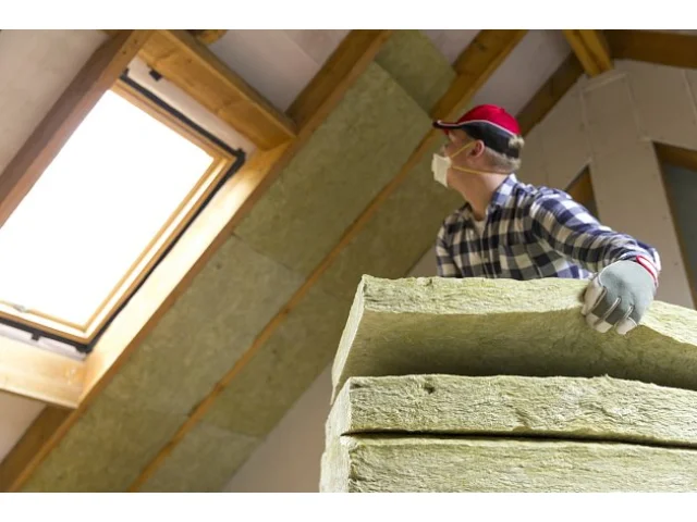 Když to nejde zvenku: Zateplení bytu zevnitř jde zvládnout svépomocí