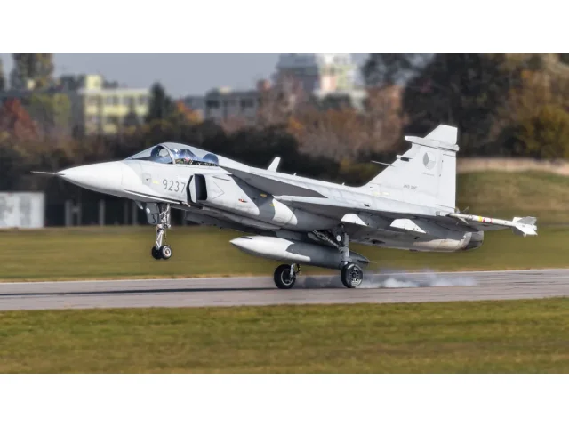 Podepsáno. Češi za pronájem gripenů do roku 2035 zaplatí Švédům přes 16 miliard