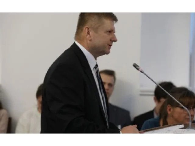 Skloňovaným jménem na ministra obrany je Radovan Vích