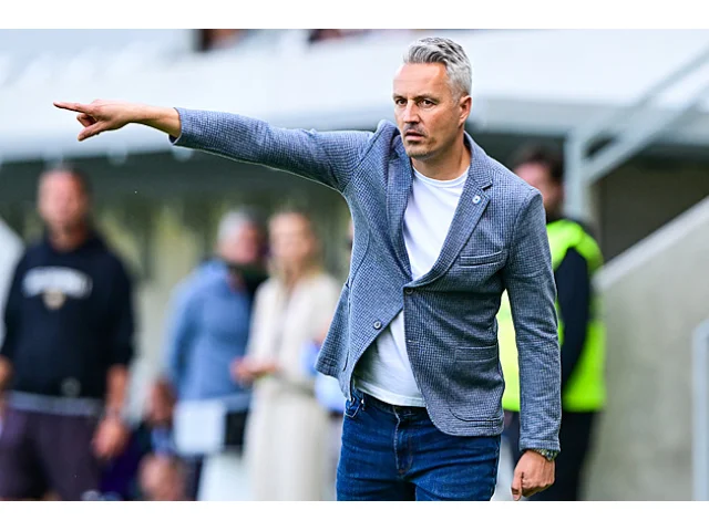 Někdo si rotaci nezaslouží, soptil Janotka po pohárové blamáži. Kritizoval i rozhodčí