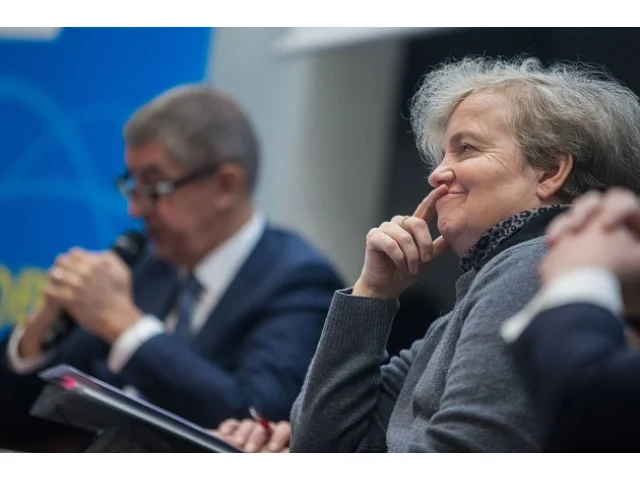 Velkolepé rozloučení. Dana Drábová získala od Pavla in memoriam Řád Bílého lva