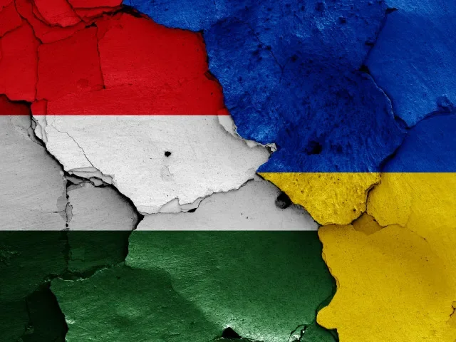 Vztahy se rychle vyostřují. Zatčení „špionů“, bleskové vyhošťování diplomatů, spolupráce opozice s ukrajinskou tajnou službou