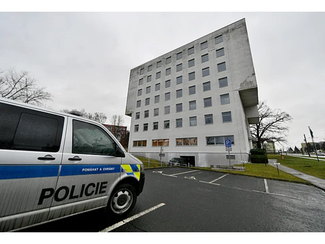 V kauze nemocničních zakázek policie zajistila majetek za téměř 200 milionů