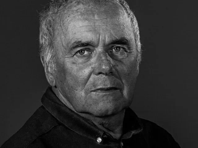 Zemřel Vladimír Smutný, oceňovaný kameraman se podílel na Koljovi či filmu Nabarvené ptáče