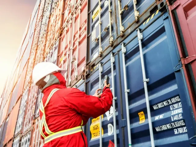 Pokrytecké rozhodnutí! zuří Číňané. Na Trumpova 100% cla slibují „odpovídající opatření“