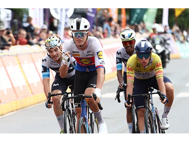 První triumf v národním dresu! Vacek vyhrál ve Valonsku etapu, celkově je druhý