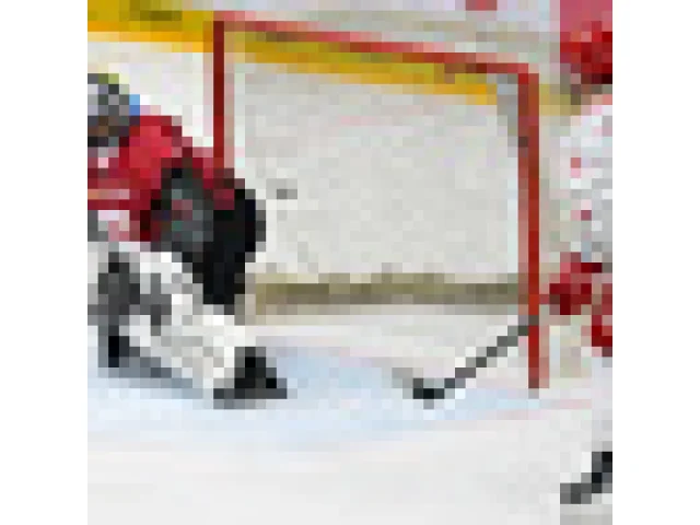 Třinec vyhrál na Spartě a vede extraligu o šest bodů