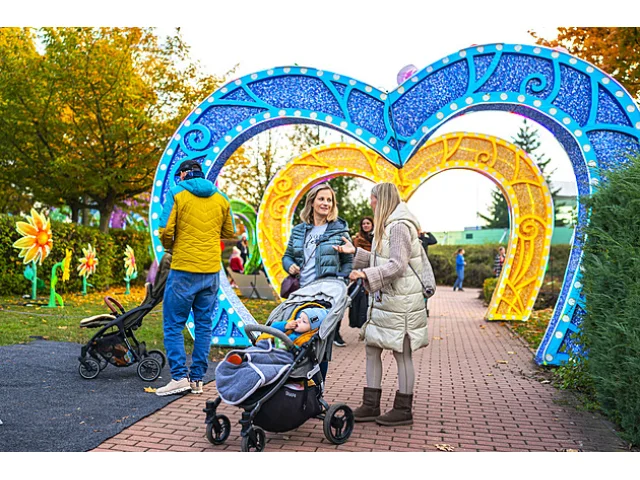 Wonderland přichází! Světelný zábavní park v Praze otevírá 26. září