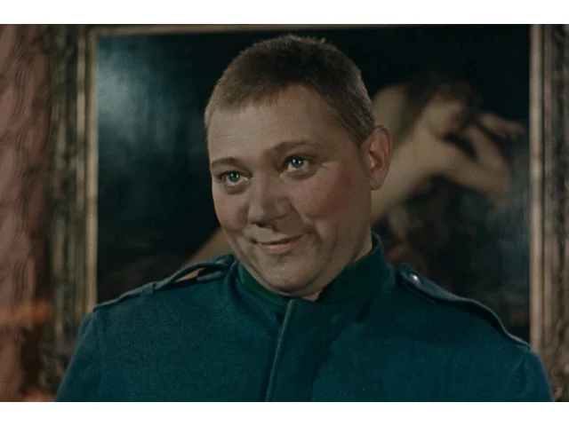 Narodil se za jevištěm. I tím byl Rudolf Hrušínský předurčen k herectví a stal se velikánem českého filmu