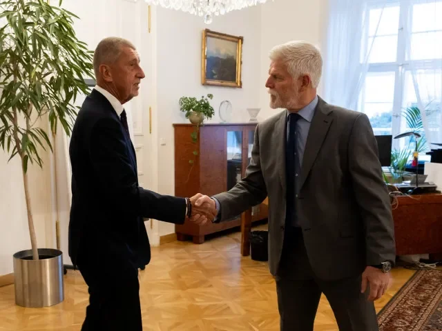 Hrad překvapil způsob doručení programového prohlášení Babišovy vlády