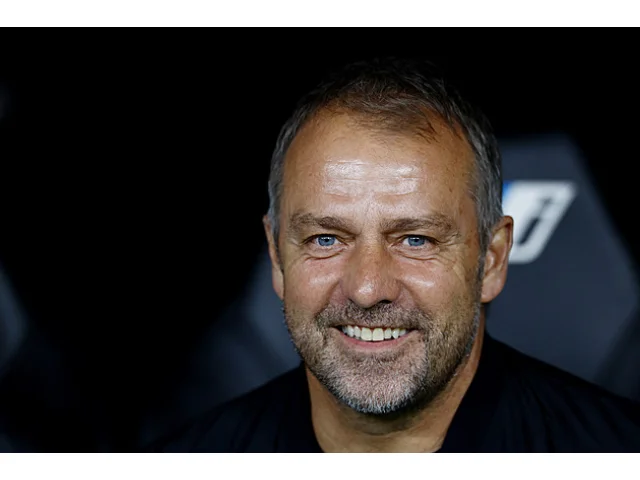 Úspěšné se nemění. Flick s Barcelonou prodloužil smlouvu do roku 2027