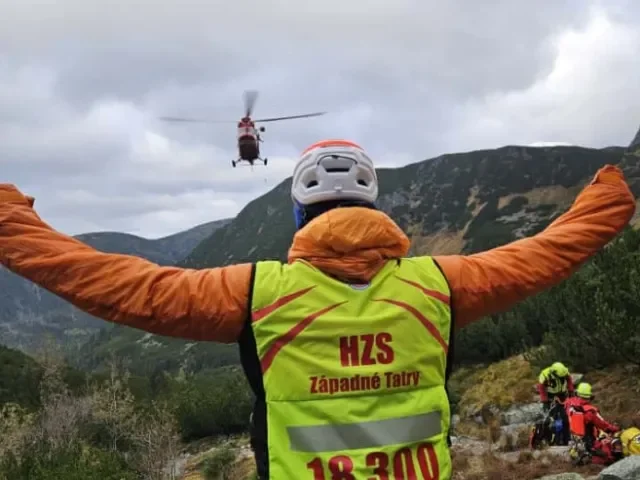 Dva Češi se v Tatrách zřítili do 300metrové hloubky. Jeden nepřežil, druhý je v nemocnici