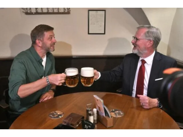 Hřib vysvětlil, proč nepřišel na pivo s Rakušanem a Fialou. Začal tím, že není čas vysedávat po hospodách