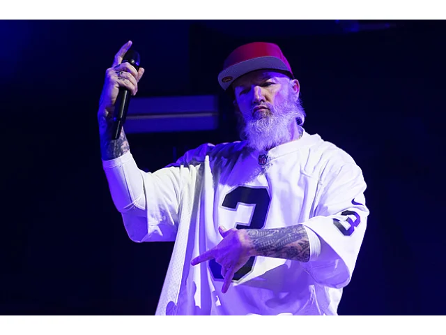 Putin je fajn chlapík. Rock for People zkoumá proruské názory lídra Limp Bizkit