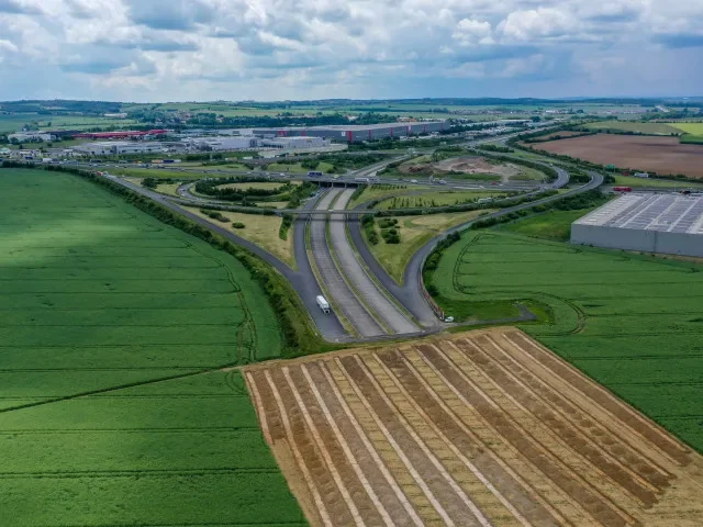 Stát zatím ještě platí, ale stavební ruch může utichnout. V rozpočtu na všechny plánované silnice nezbylo
