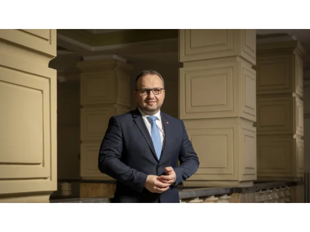 Vláda už nebude předkládat Sněmovně návrh rozpočtu, řekl Jurečka. Hnutí ANO to kritizuje