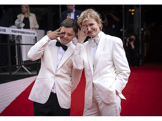 VE VARU S MIRKOU: Korunní princové krále Jiřího Bartošky v roce nula