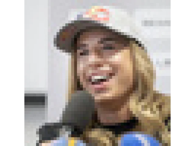 Ledecká plánuje při termínové kolizi startovat na ZOH v Itálii na snowboardu