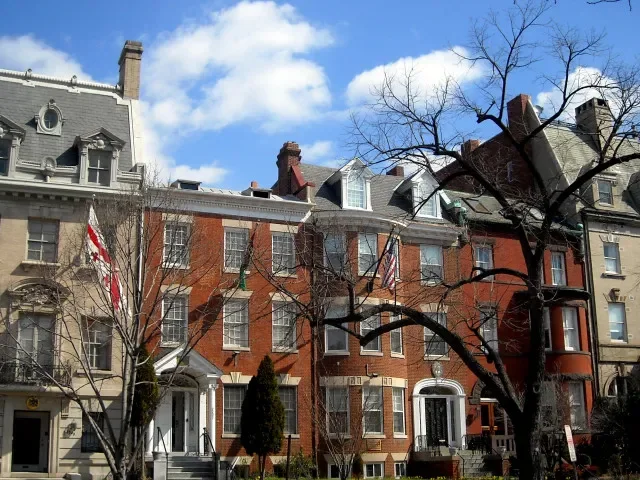 Česká ambasáda v USA bude mít nové sídlo. Starou budovu si ponechá