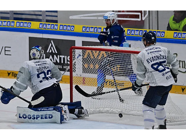 Sparta prohrála v Olomouci, Pardubice zvládly drama v Kladně, Kometa slaví