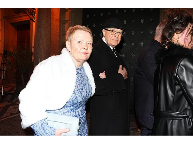 OBRAZEM: Politici dorazili na Hrad. Někteří s partnery, Turek s nečekaným doprovodem