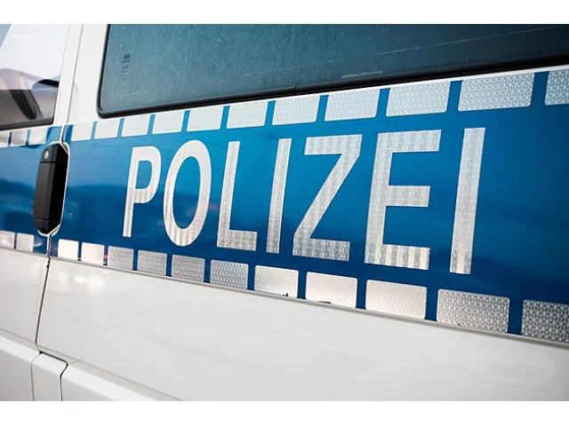 V německém městečku našli mrtvou čtyřčlennou rodinu, otec byl policista