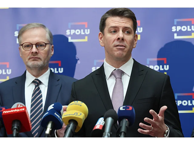 Třeba zažijeme rumunský scénář, reagoval Ševčík na soud kvůli možným koalicím