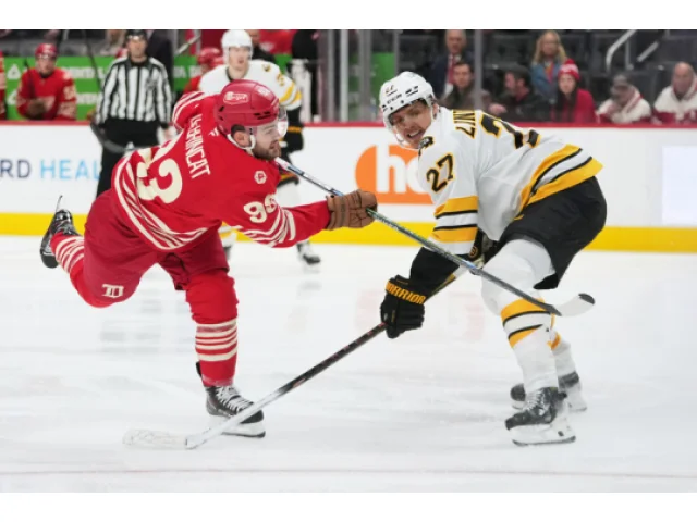 Zachova asistence z poslední minuty porážku Bostonu s Detroitem neodvrátila